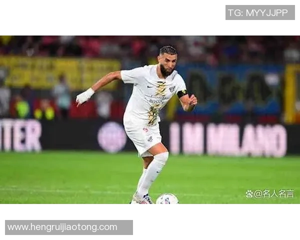 全球知名足球明星前锋盘点及其职业生涯成就分析